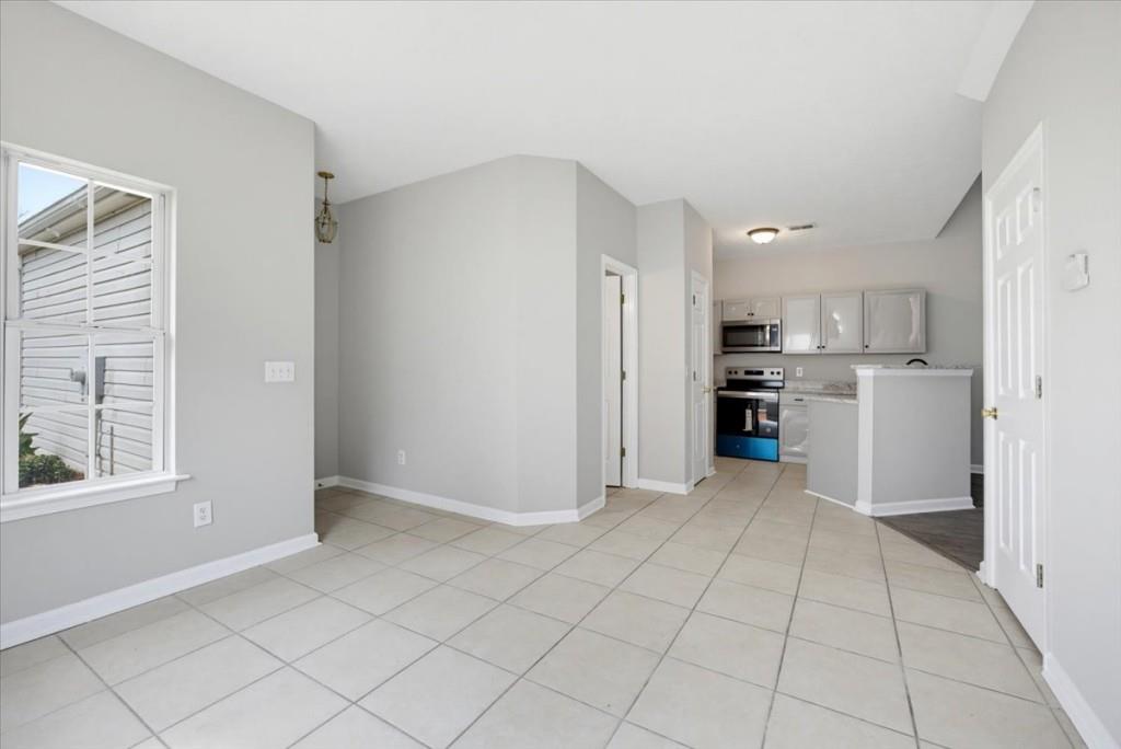 123 Benfield Circle Property Photo 6