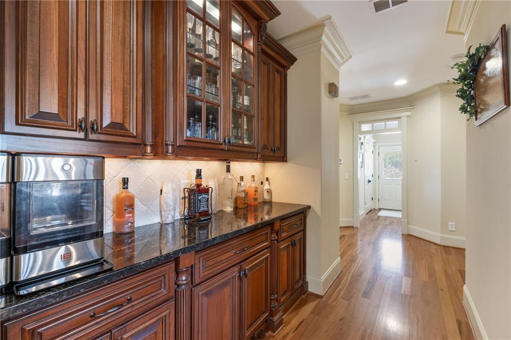 1051 Gresham Road Property Photo 20
