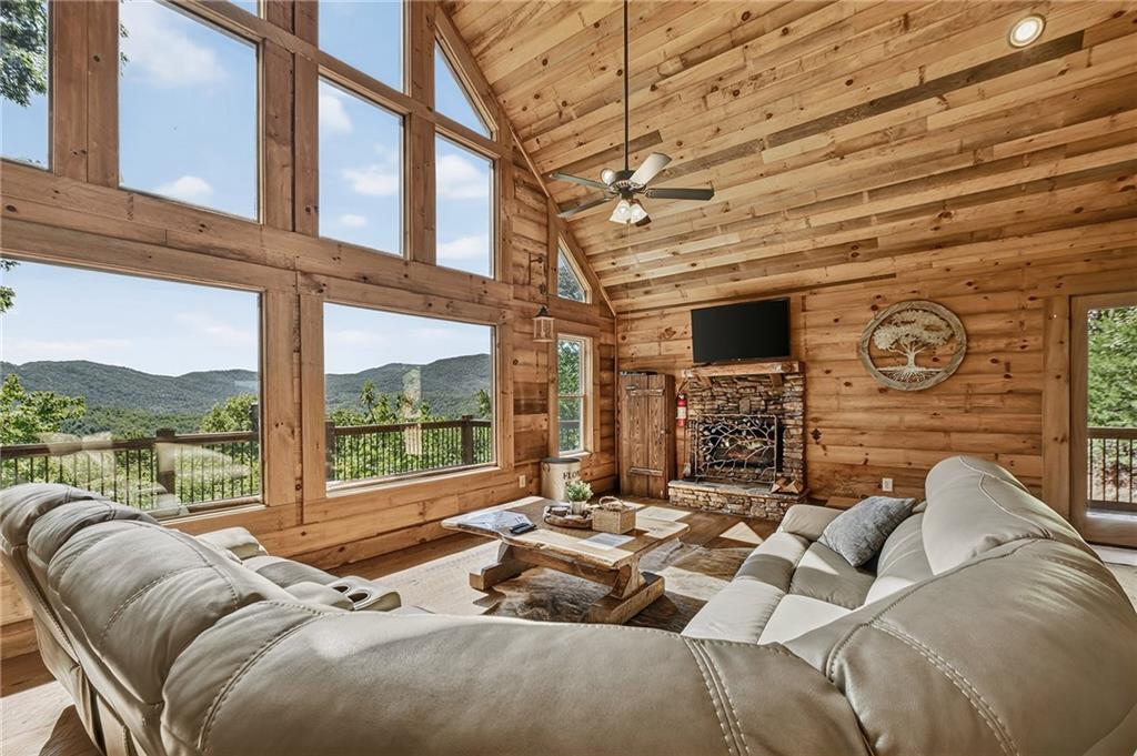 300 Cloudland Trace Property Photo 9