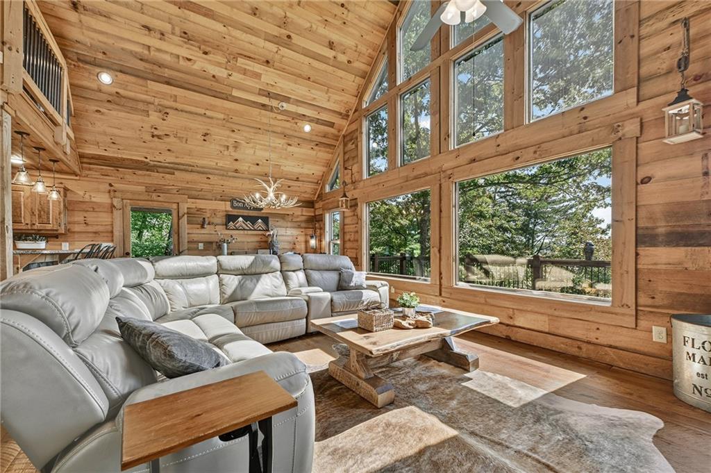 300 Cloudland Trace Property Photo 11