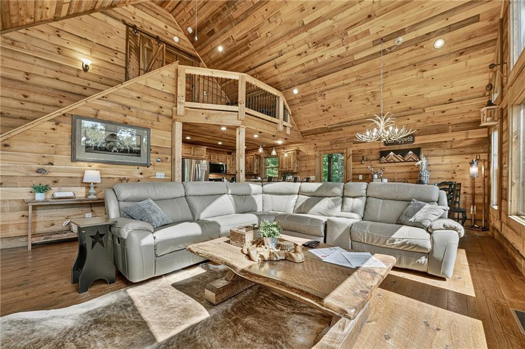 300 Cloudland Trace Property Photo 12