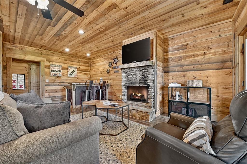 300 Cloudland Trace Property Photo 43