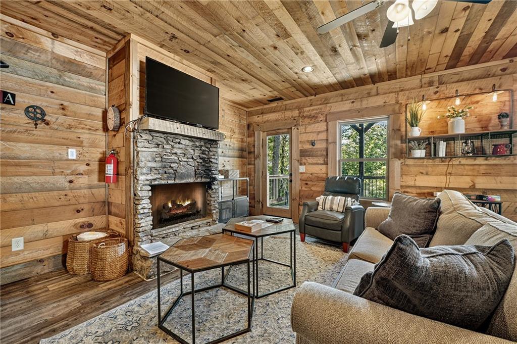 300 Cloudland Trace Property Photo 44