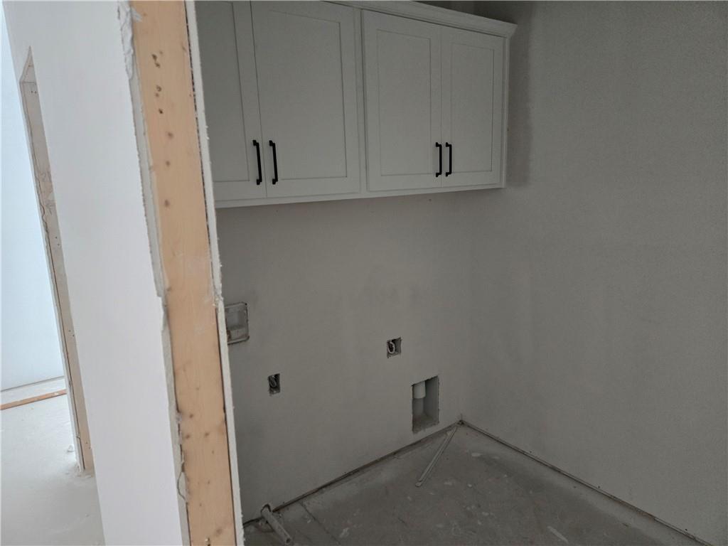 983 Homepark Circle Property Photo 9