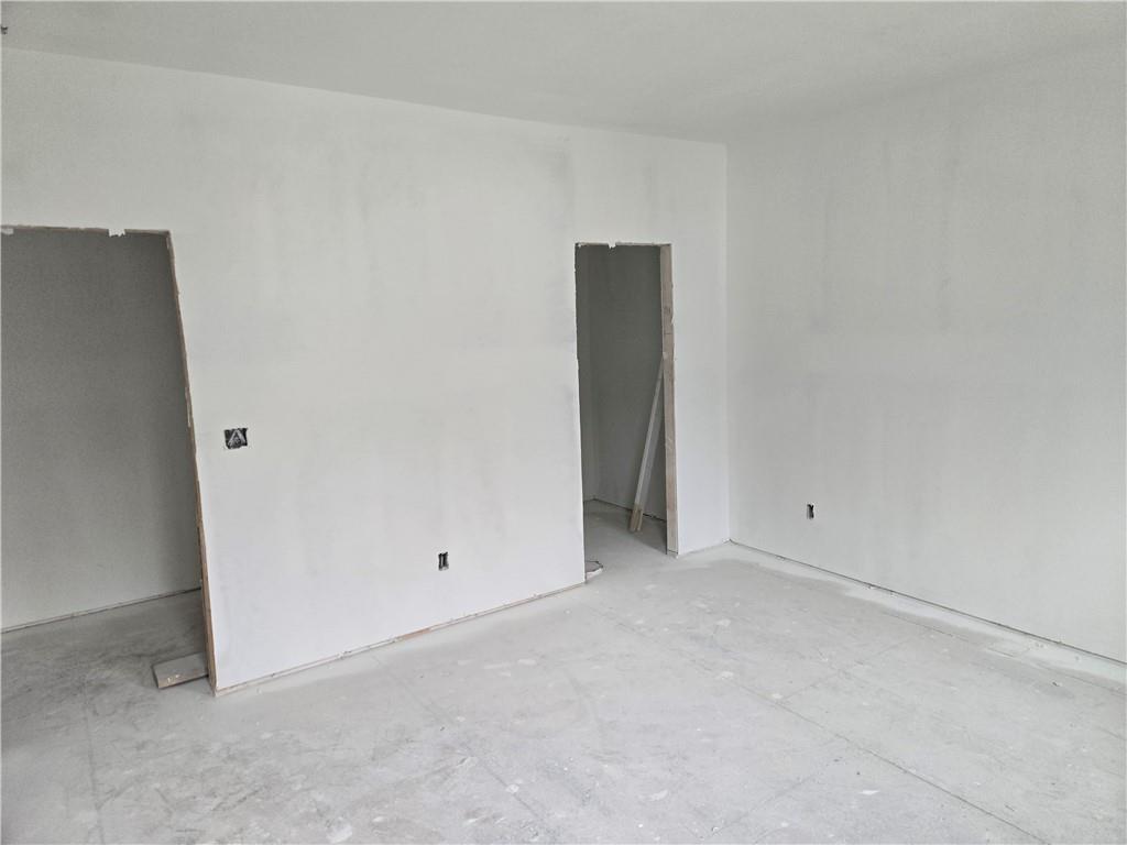 983 Homepark Circle Property Photo 11