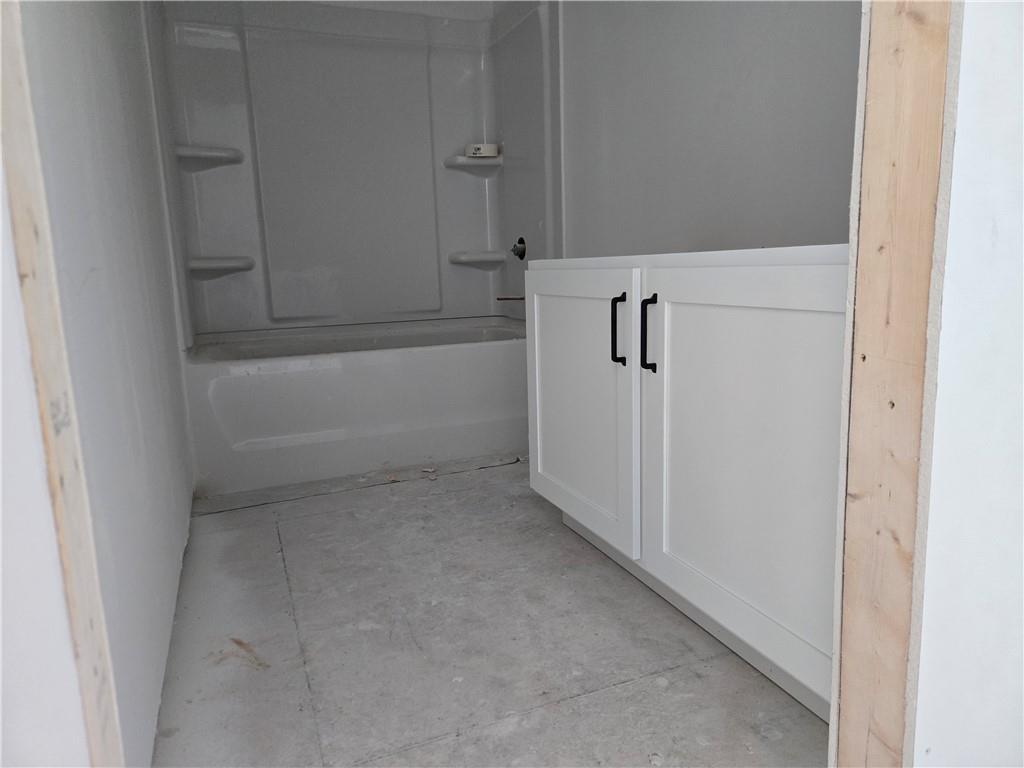 983 Homepark Circle Property Photo 13