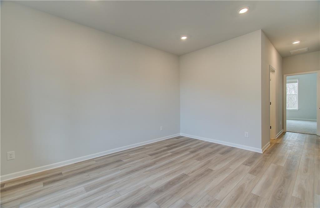 213 Delta Drive Property Photo 5