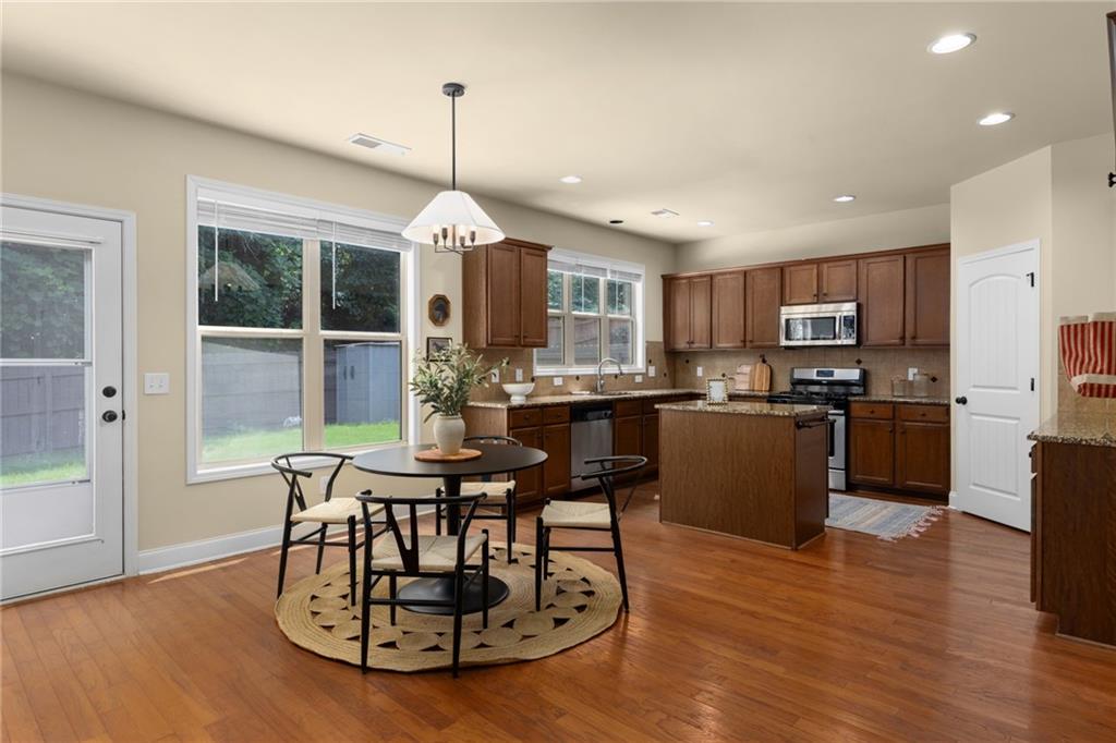 1075 Crescent Ridge Drive Property Photo 17