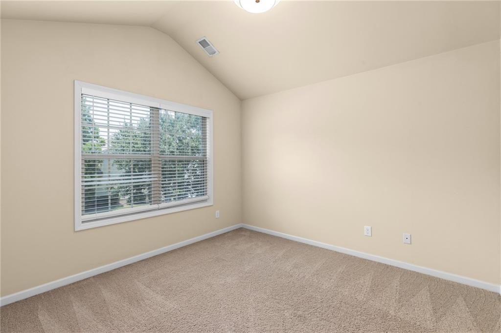 1075 Crescent Ridge Drive Property Photo 31