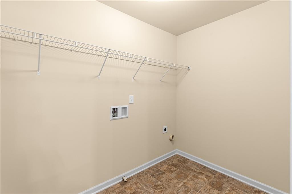 1075 Crescent Ridge Drive Property Photo 41