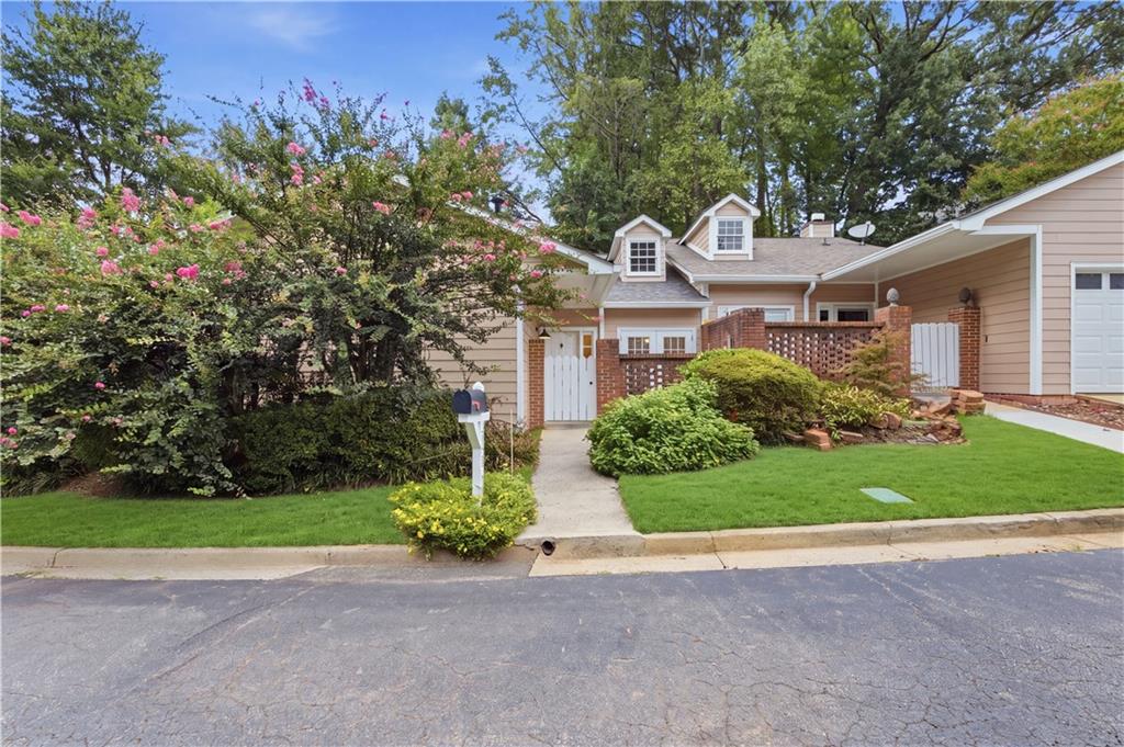 2958 Crosswycke Forest Drive Ne Property Photo 1