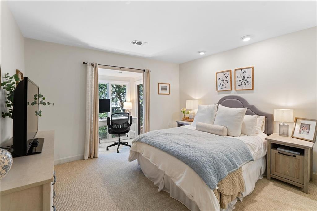 63 Willow Glen Property Photo 33