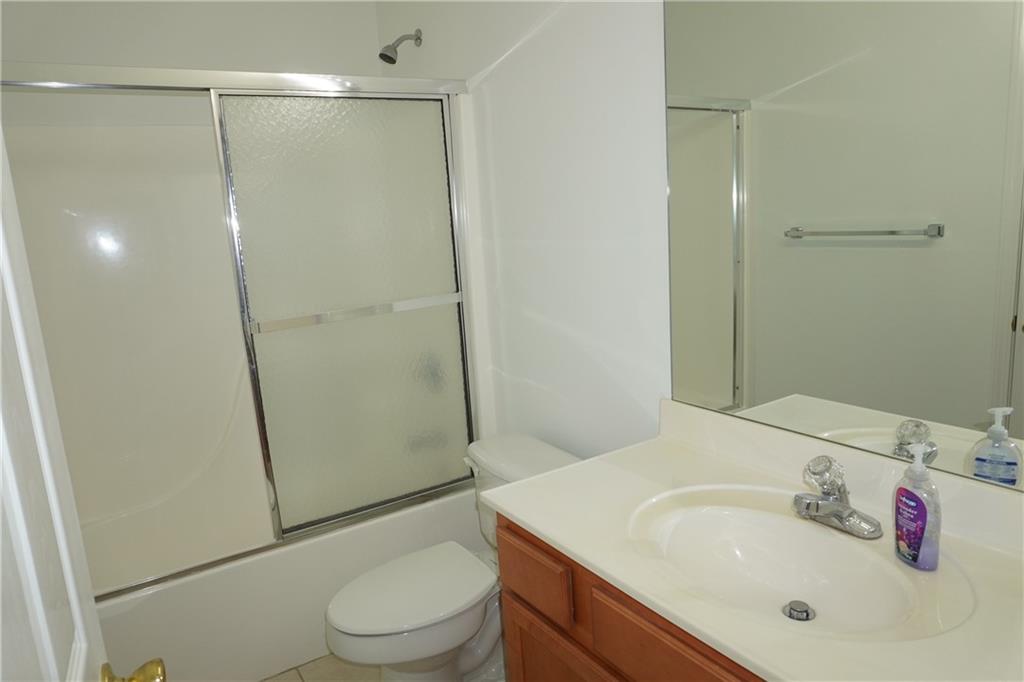 2219 Alnwick Drive Property Photo 7