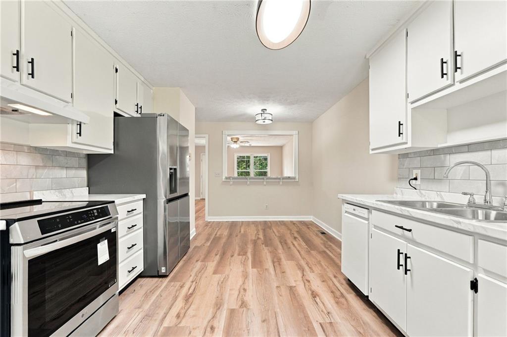 148 Gennett Drive Property Photo 3
