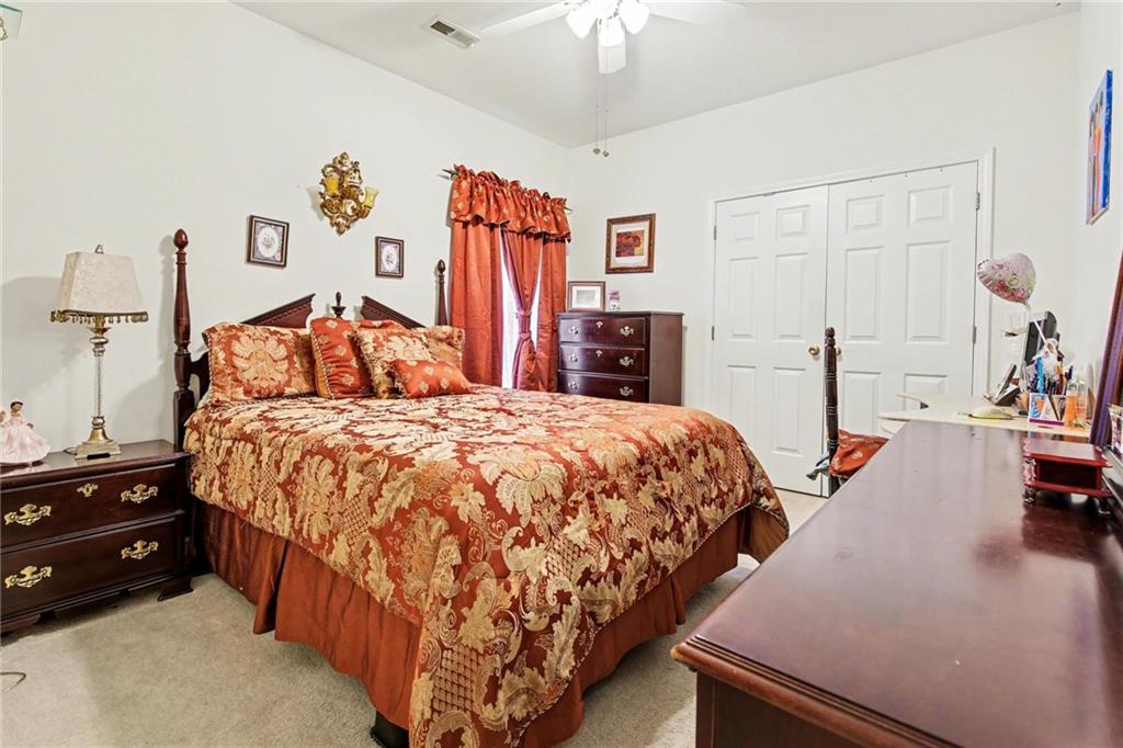 1041 Olive Drive Property Photo 19