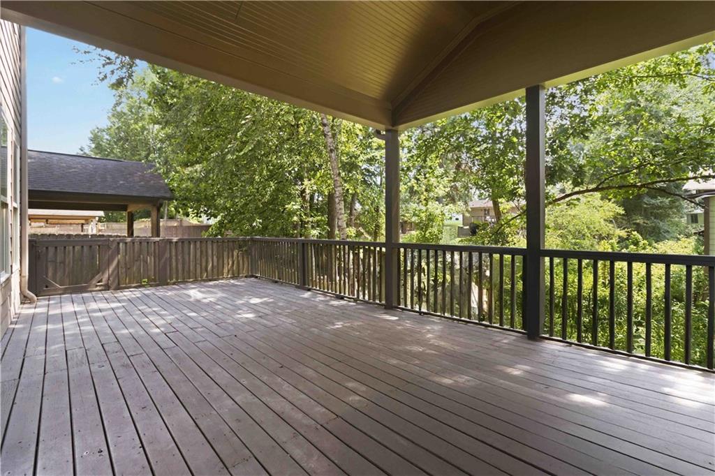 2618 Lake Manor Circle Property Photo 29