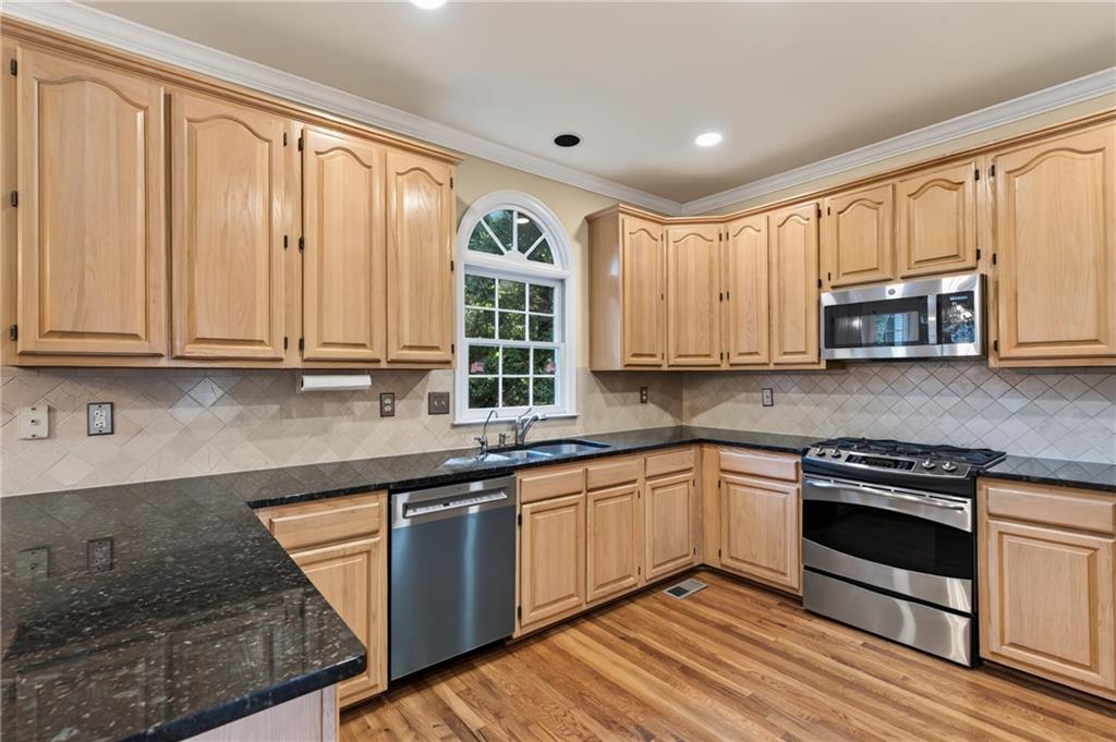 3155 Oak Hampton Way Property Photo 28