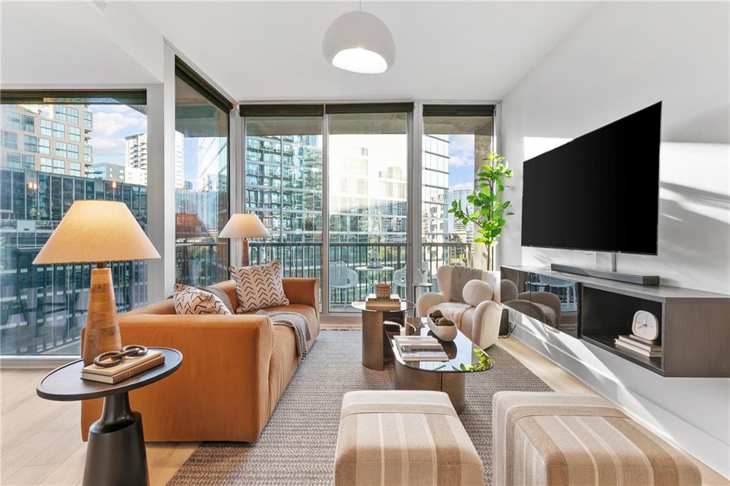 1080 Peachtree Street Unit 807 Property Photo 1