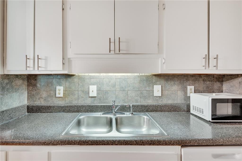 1516 Wingate Way Property Photo 8
