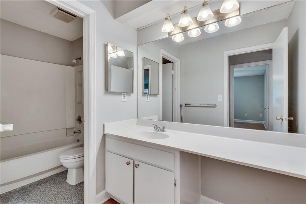 1516 Wingate Way Property Photo 14