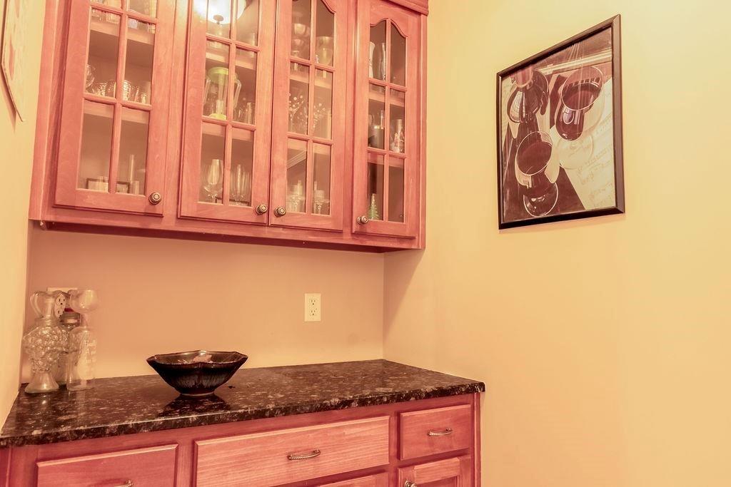 209 Suffolk Way Property Photo 15