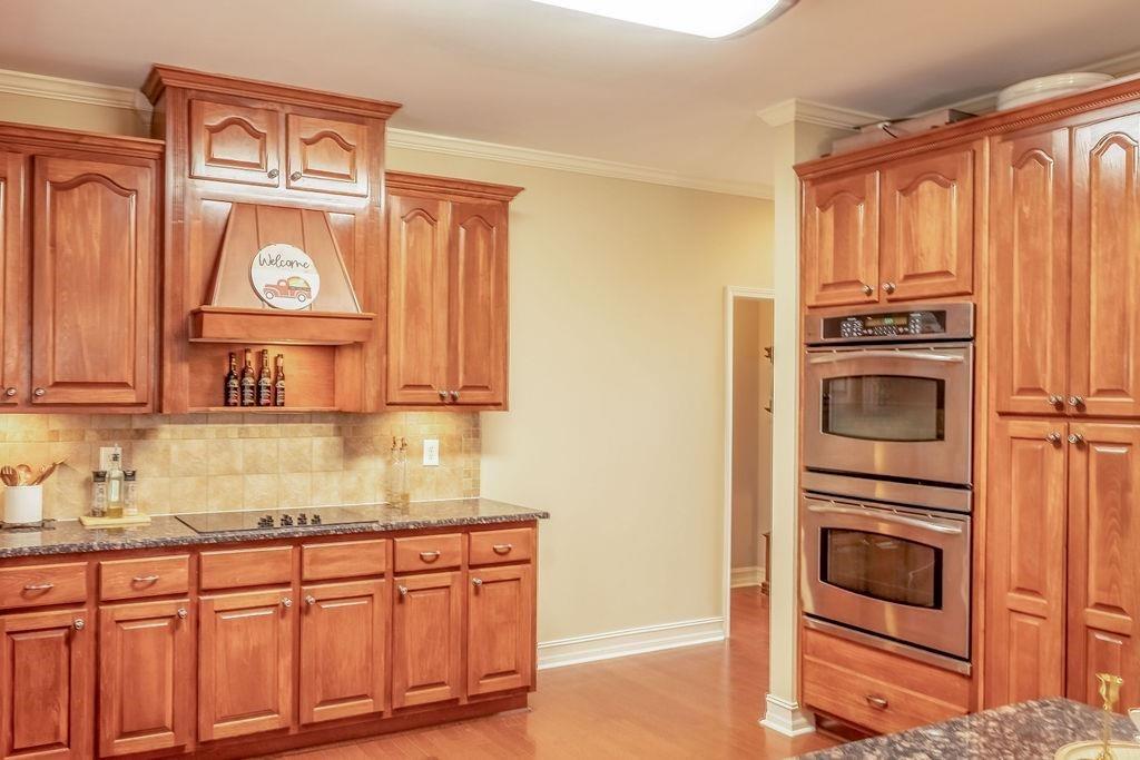 209 Suffolk Way Property Photo 18