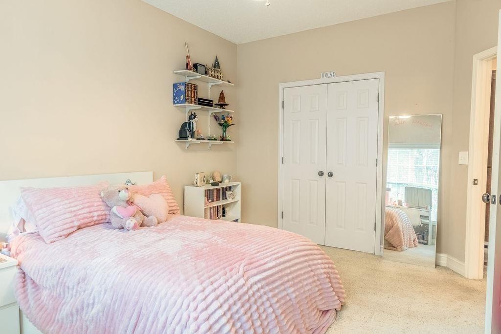 209 Suffolk Way Property Photo 29