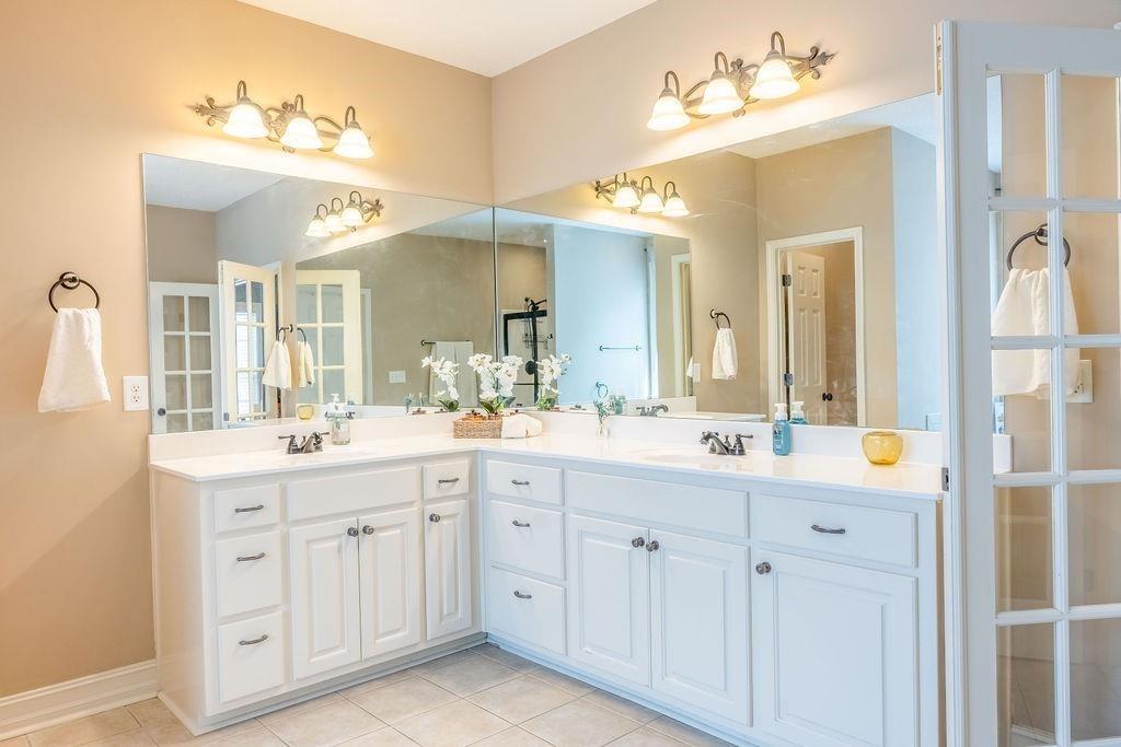 209 Suffolk Way Property Photo 39