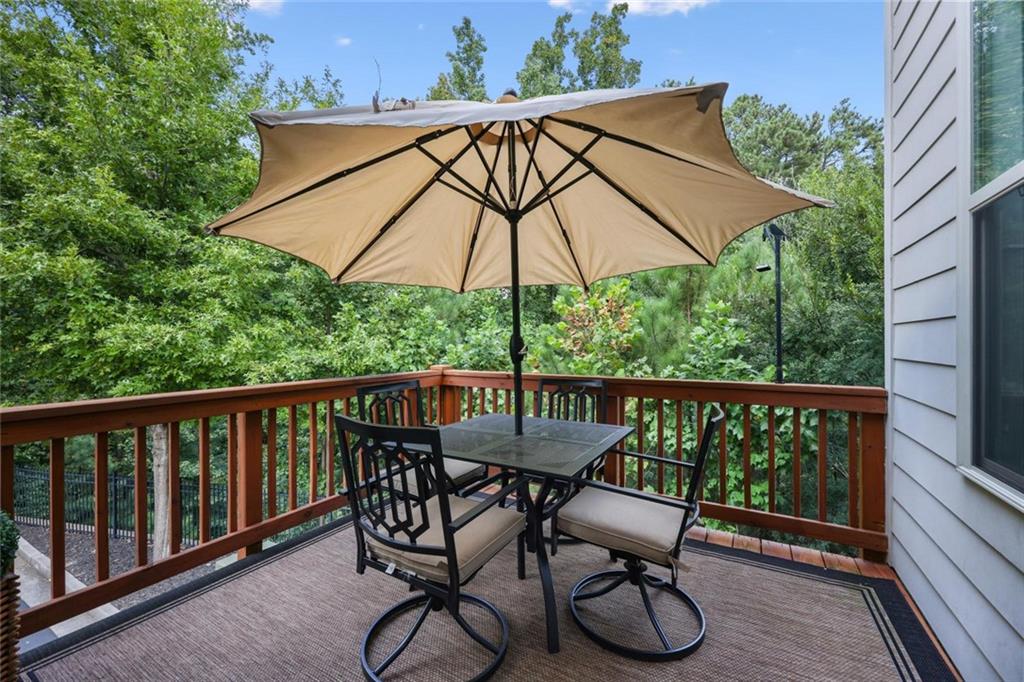 1016 Township Square Property Photo 32