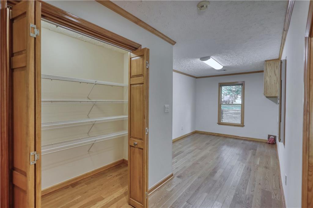 647 E Mays Road Property Photo 20
