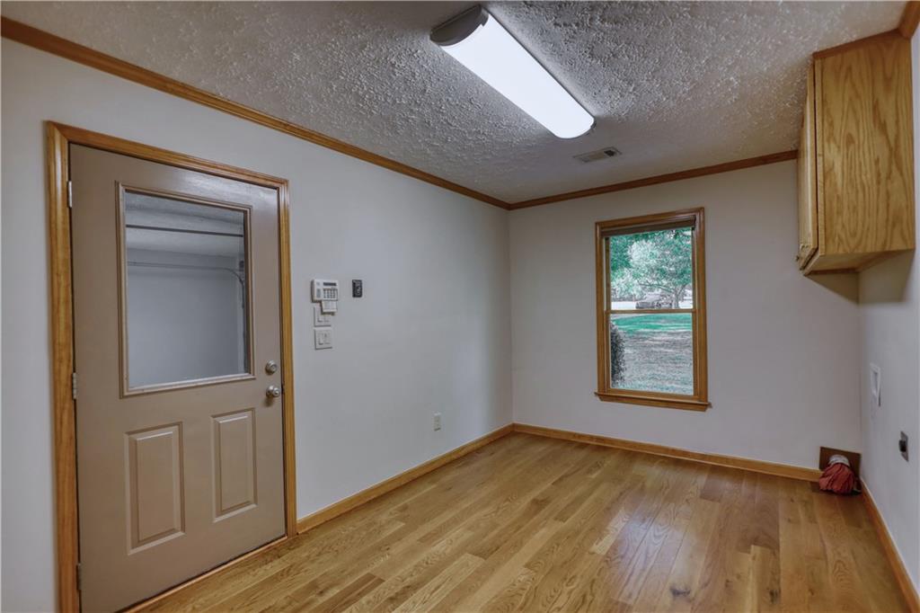647 E Mays Road Property Photo 21