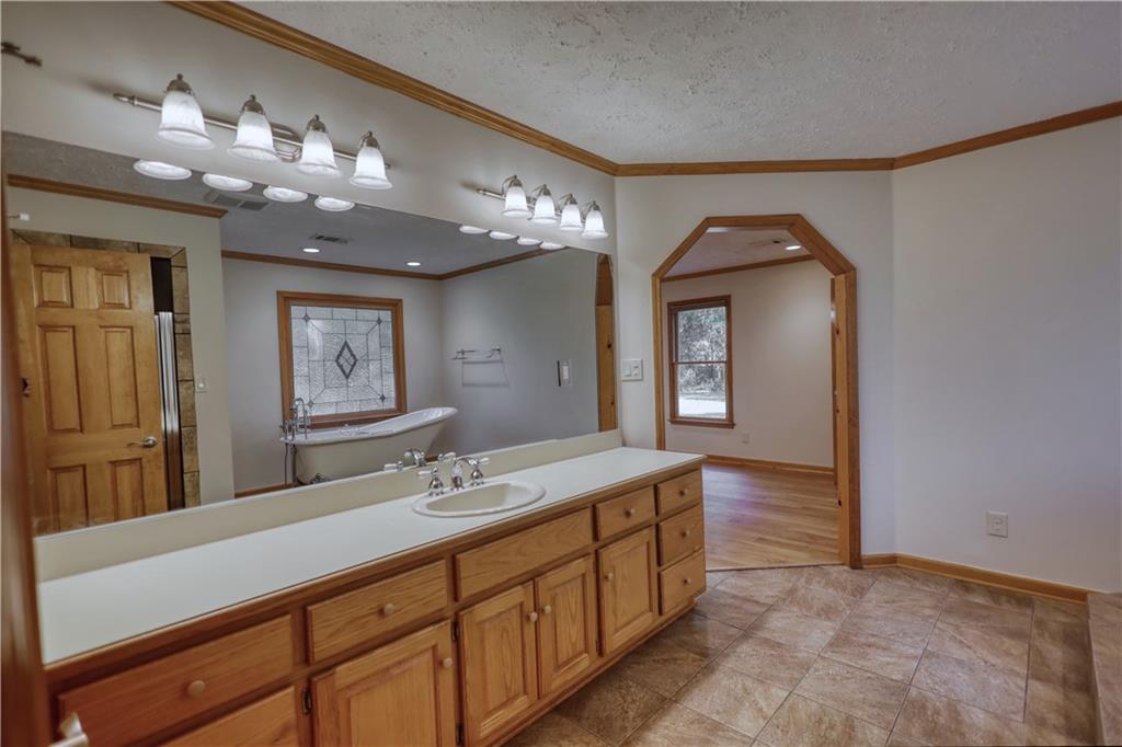 647 E Mays Road Property Photo 38