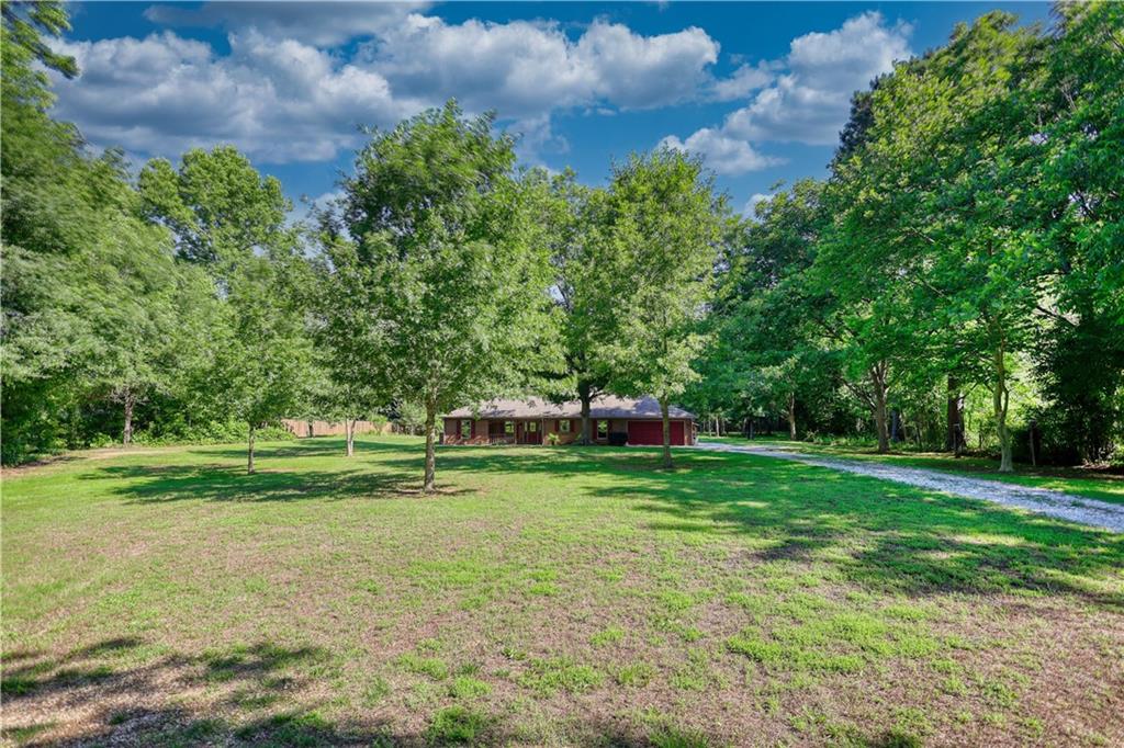 647 E Mays Road Property Photo 55