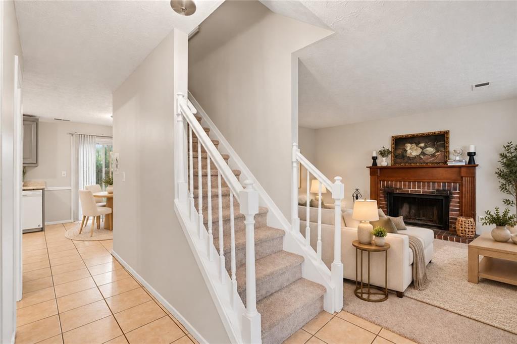 4701 Valley Ridge Drive Property Photo 5