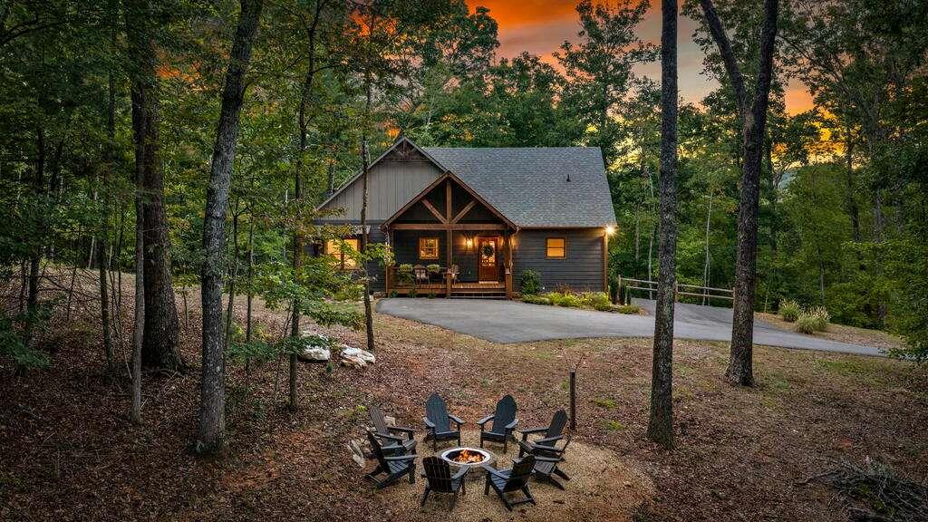 1081 Dills Road Property Photo 1