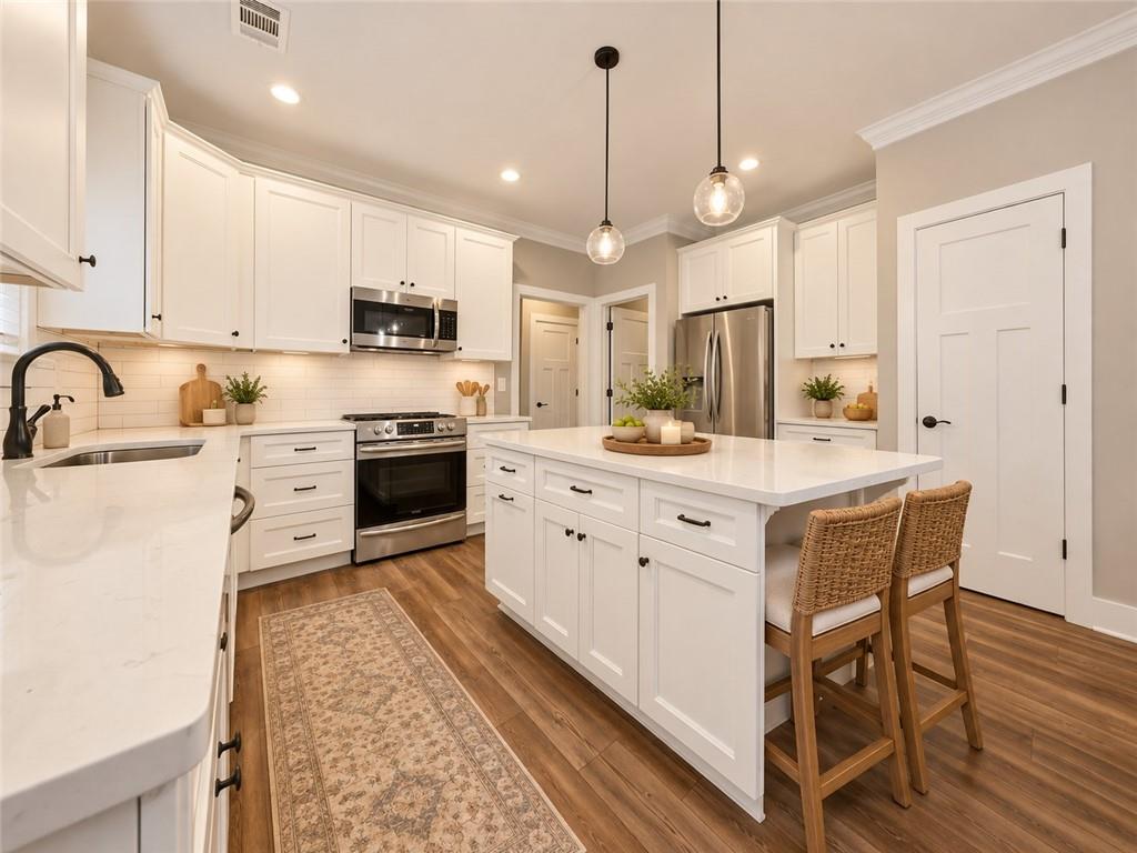 376 Rocky Way Property Photo 3
