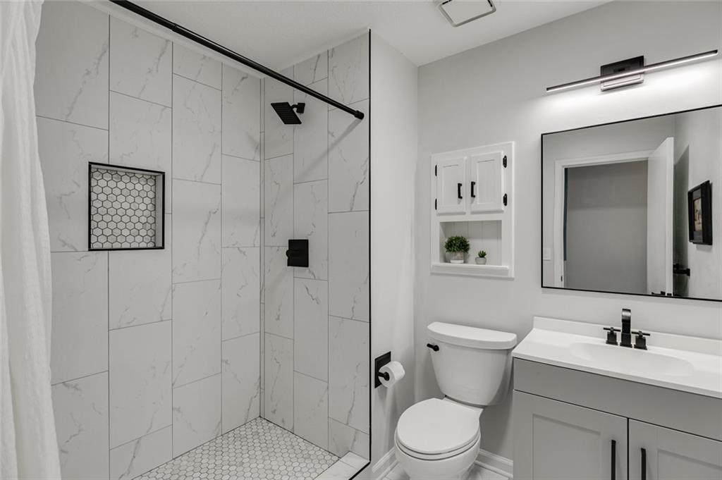 3811 Old Bridge Way Property Photo 35