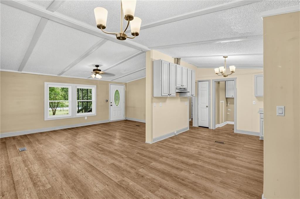 240 Norfolk Dr Property Photo 10