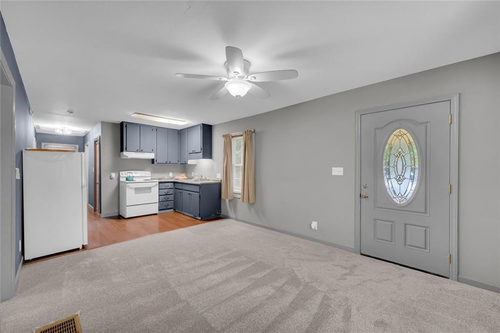 393 N Red Rock Road Property Photo 2