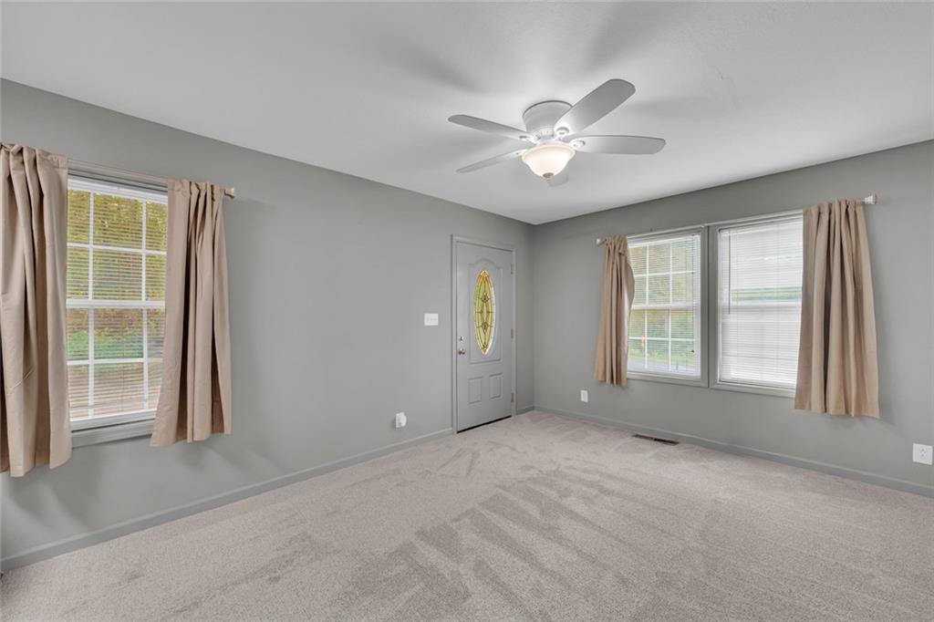 393 N Red Rock Road Property Photo 4