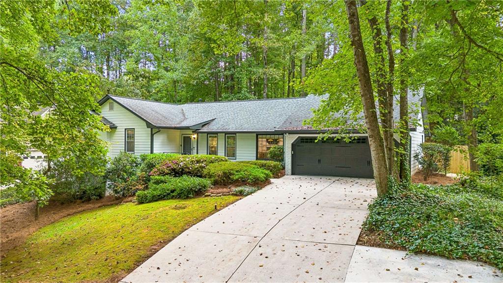 2658 Chimney Springs Drive Property Photo 1