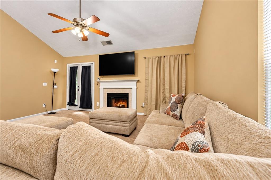 769 Mesa Road Property Photo 4