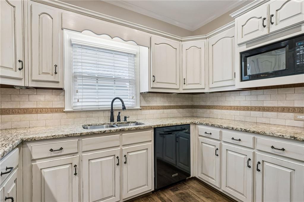 4387 Trestle Way Property Photo 28