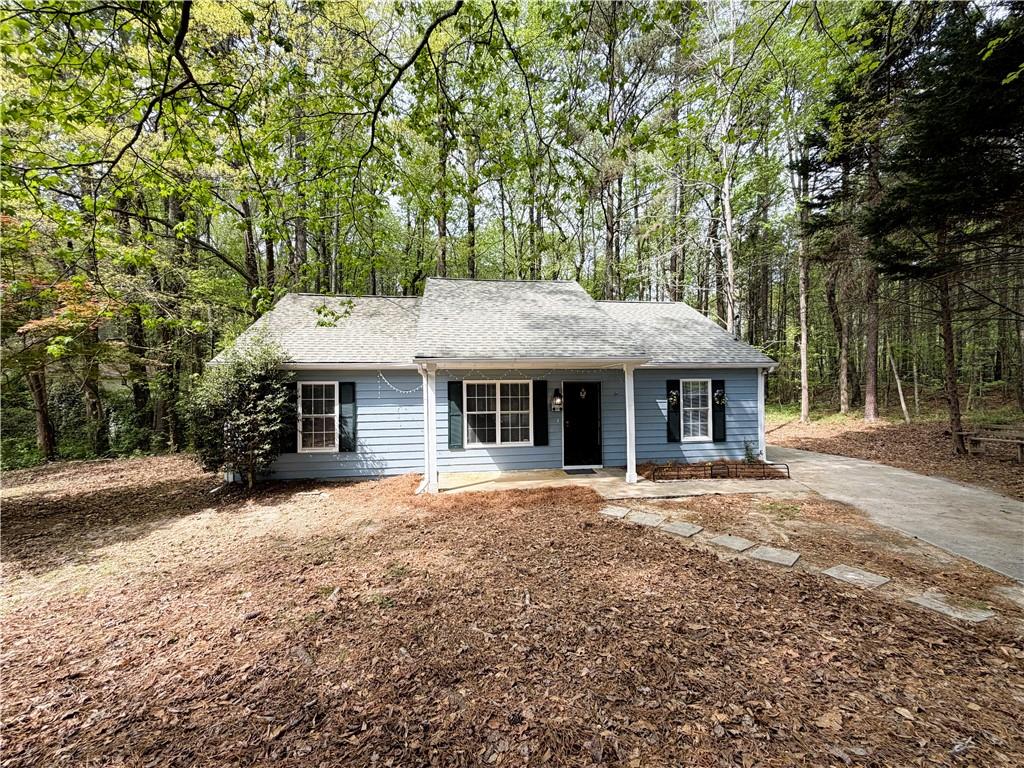122 Oriole Drive Property Photo 1
