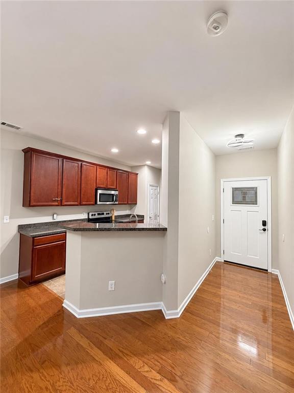5557 Sable Way Property Photo 9
