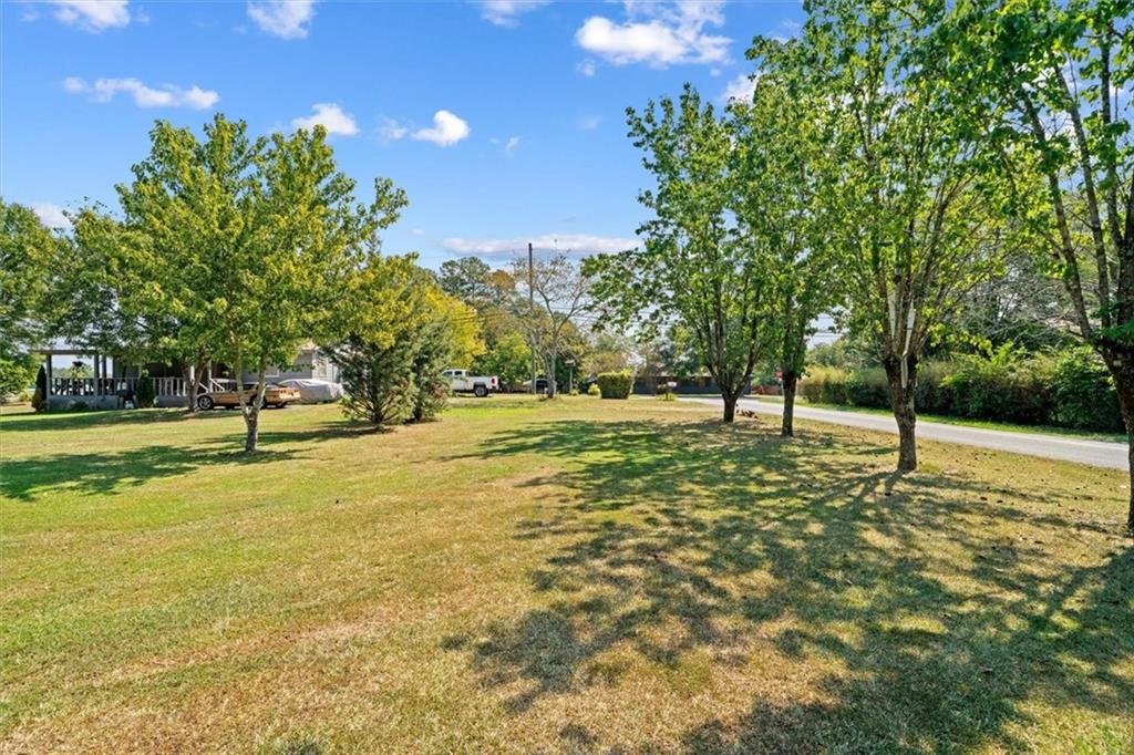 27 Monroe Drive Ne Property Photo 17
