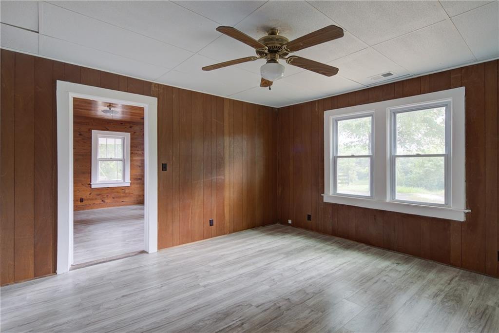 7985 Midway Road Property Photo 13