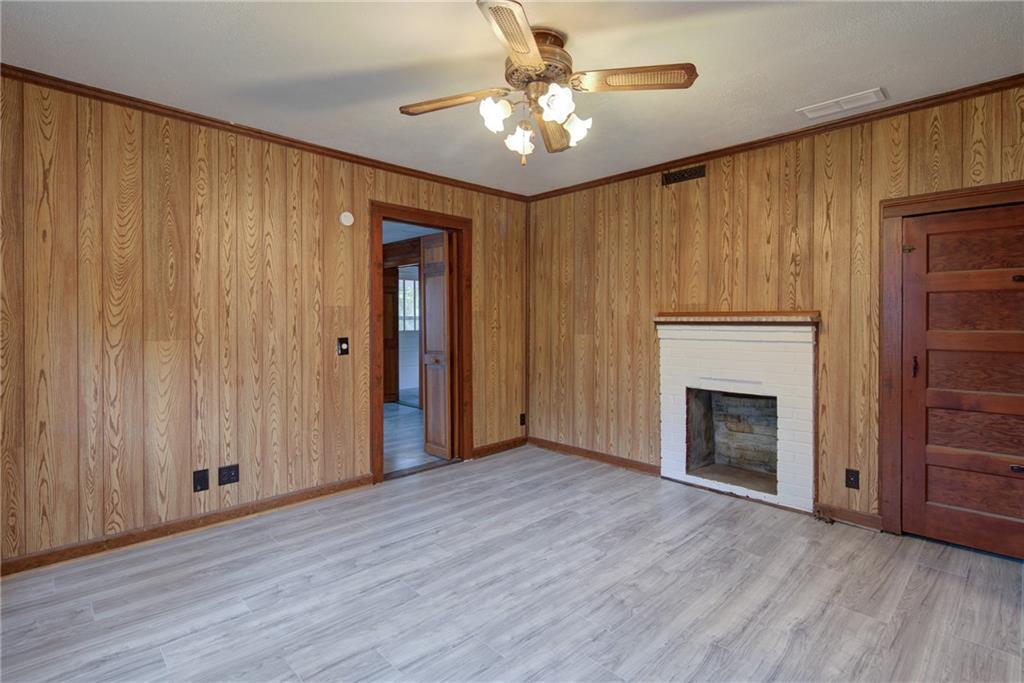 7985 Midway Road Property Photo 17