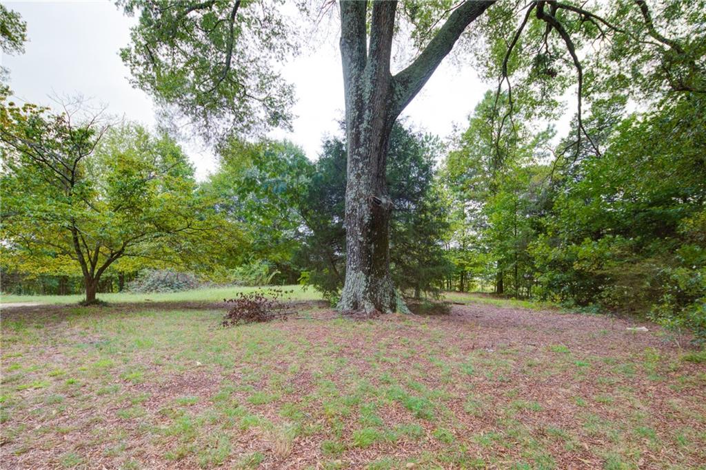 7985 Midway Road Property Photo 20
