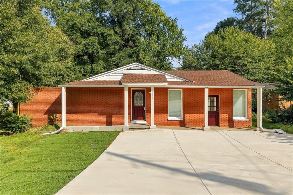 3153 Shallowford Road Ne Property Photo 1